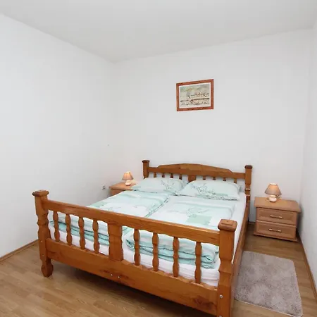 Apartment Dragica *